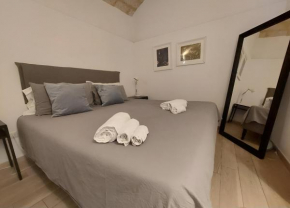 Bari LandLord 31- Old Town Apartments with SELF CHECK IN